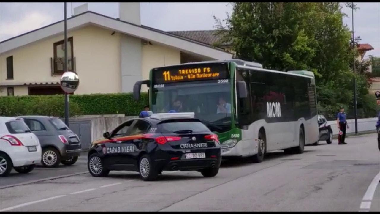 Treviso, ecco la mediazione tra l'autista Mom e i carabinieri