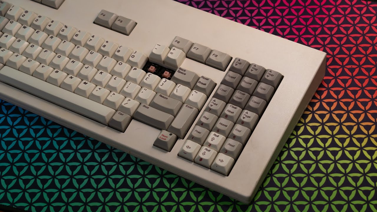 AT&T PC 7300/3B1 Keyboard - ITW Magnetic Valve Low Profile