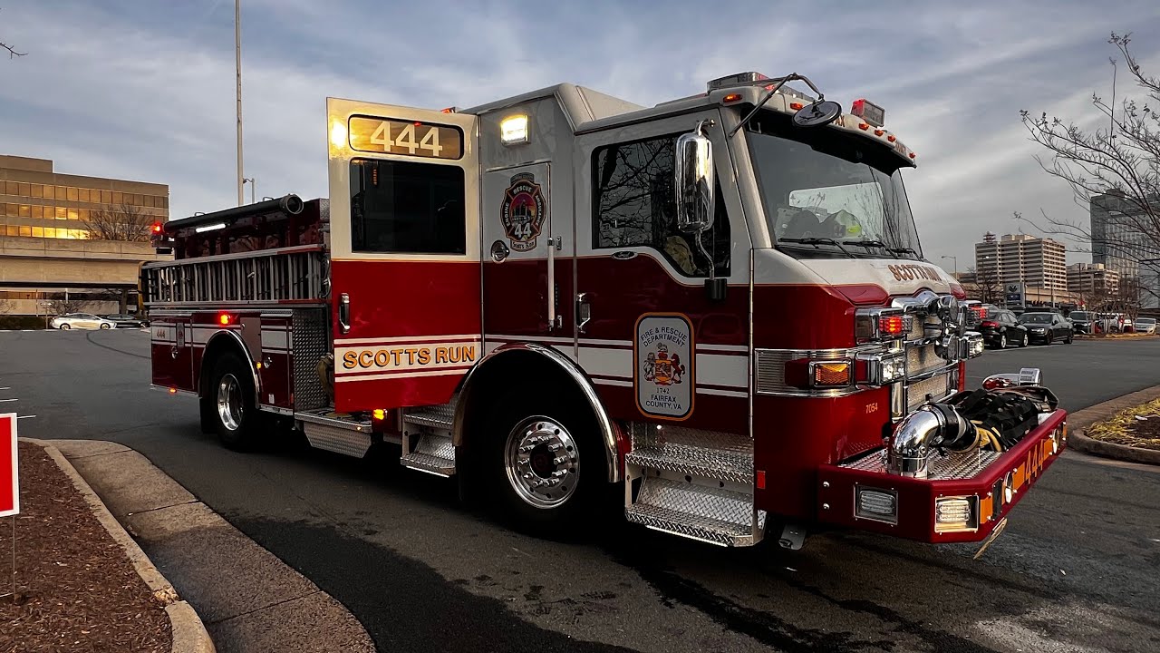 Fairfax County Paramedic Engine 444, Engine 429, Truck 429, Medic 429, Battalion 404 Responding