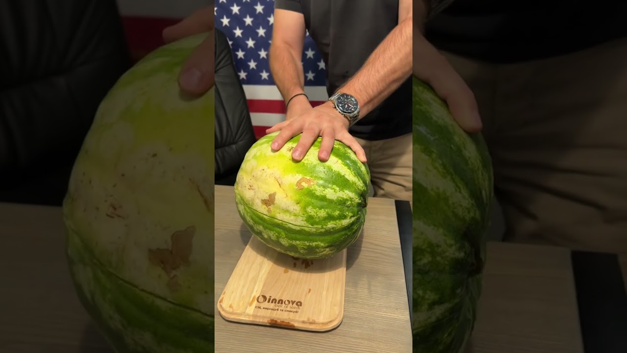 Розрізаємо та смакуємо кавун Кримсон Світ Innova Seeds 🍉🇺🇸👍