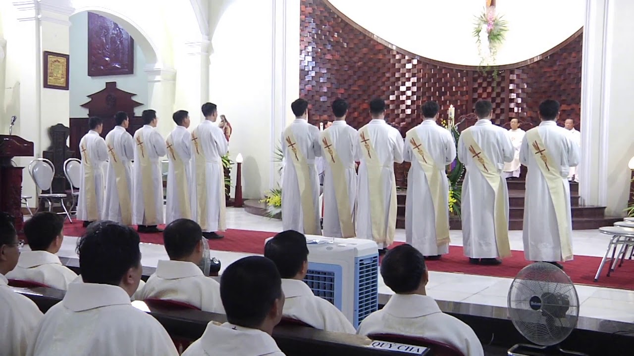 GIÁO PHẬN BẮC NINH: NGHI THỨC PHONG CHỨC LINH MỤC 2019 - youtube