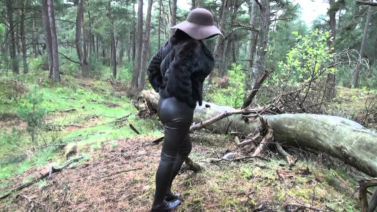 Walking in 60s boot pants in the wood.mp4 - YouTube