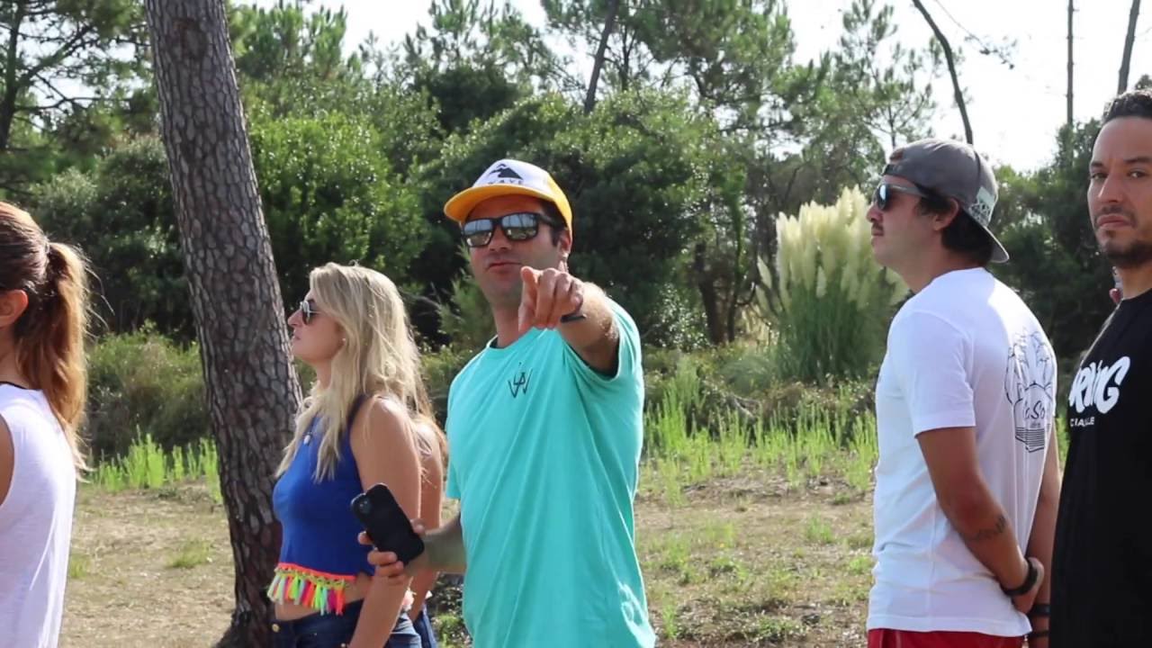 LA WAVE SURF HOUSE & SURF SCHOOL EN PLAYA DE SOMO