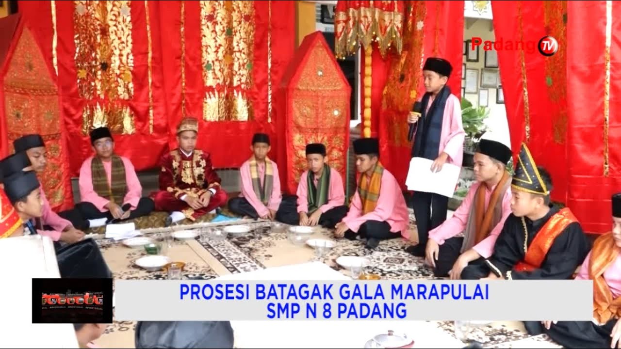 Prosesi Batagak Gala Marapulai SMPN 8 Padang
