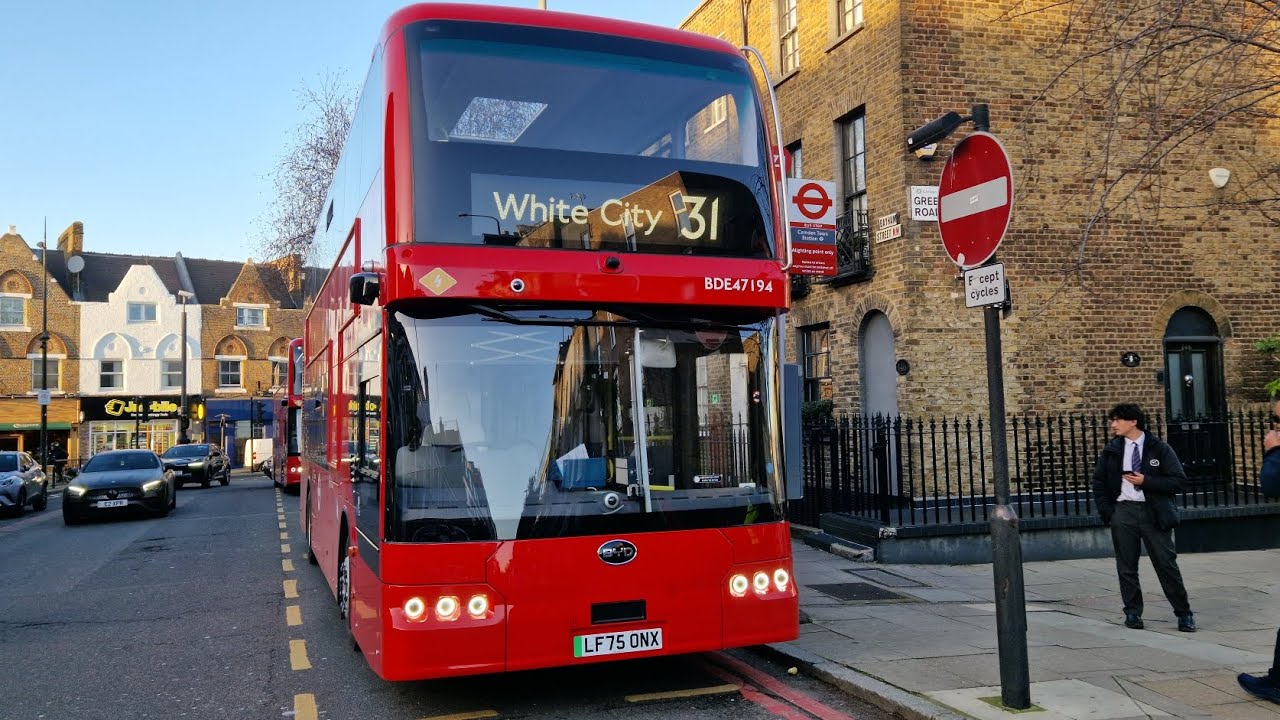 FULL BYD JOURNEY | LONDON BUS 31 WHITE CITY - CAMDEN TOWN (LF75ONX) BDE47194