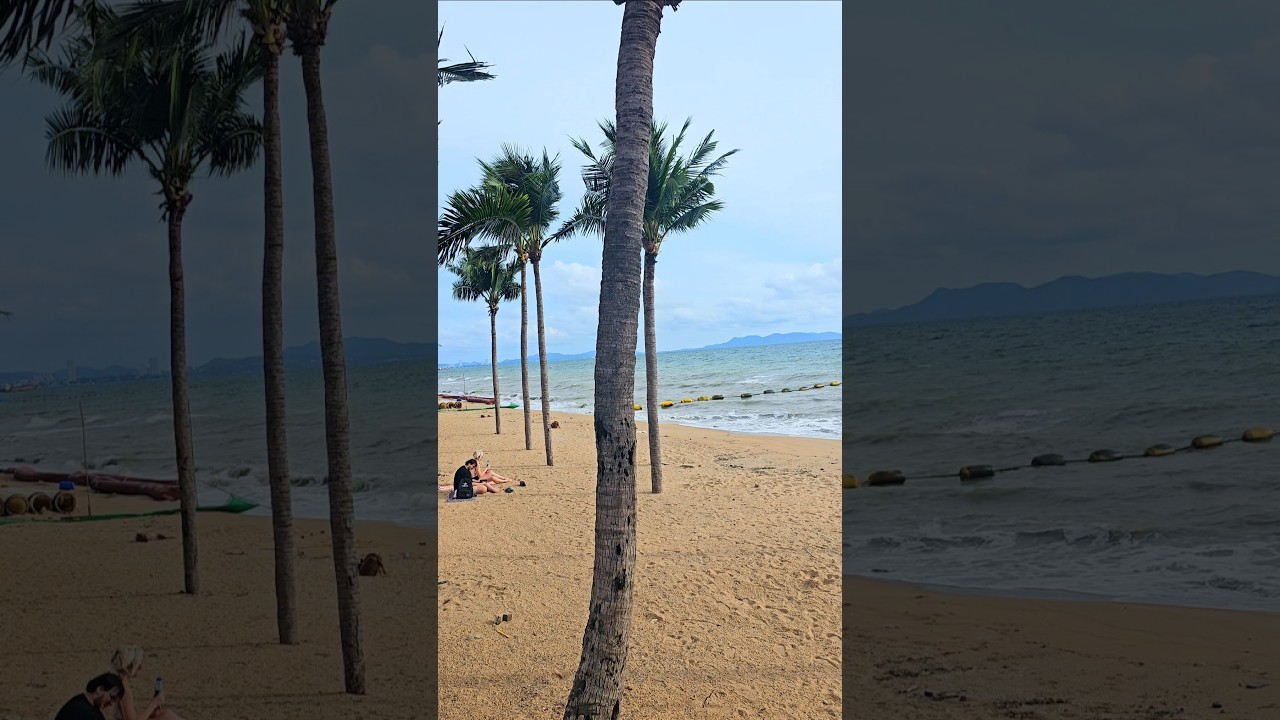 "Relaxing Day at Jomtien Beach – Sun, Sea & Chill Vibes 🏖️🌊" 