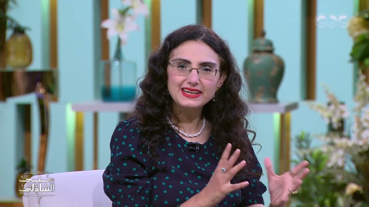 معكم منى الشاذلي |  ازاي تكتب رواية على طريقة د. ريم بسيوني؟  😉