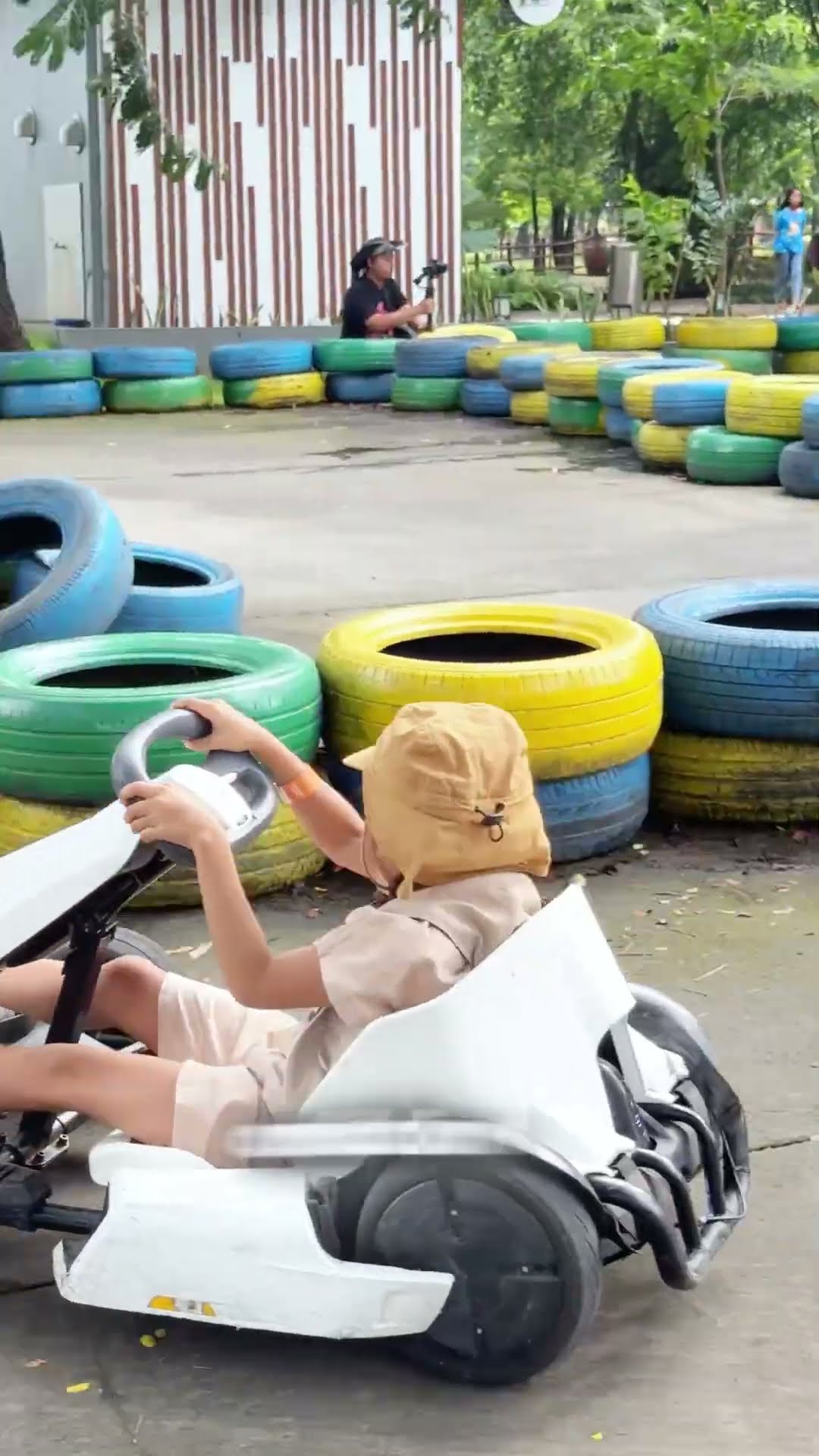 LEIKA BALAPAN GOCART BARENG DINAR, KIRA KIRA SIAPA YANG MENANG #leika #shorts