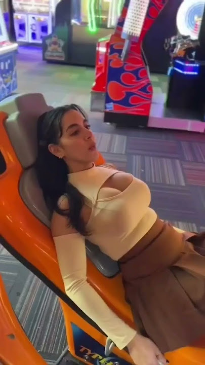 vibrator use - Girl using vibrator and getting satisfaction #beautiful #bhabhi_ji #fitness #funny