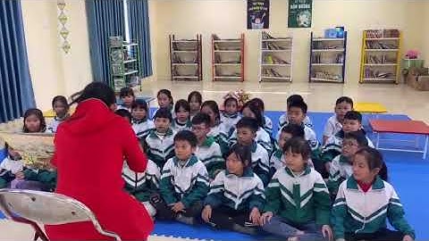 Tiết đọc thư viện trường Tiểu học Nghĩa Trung năm học 2023 - 2024