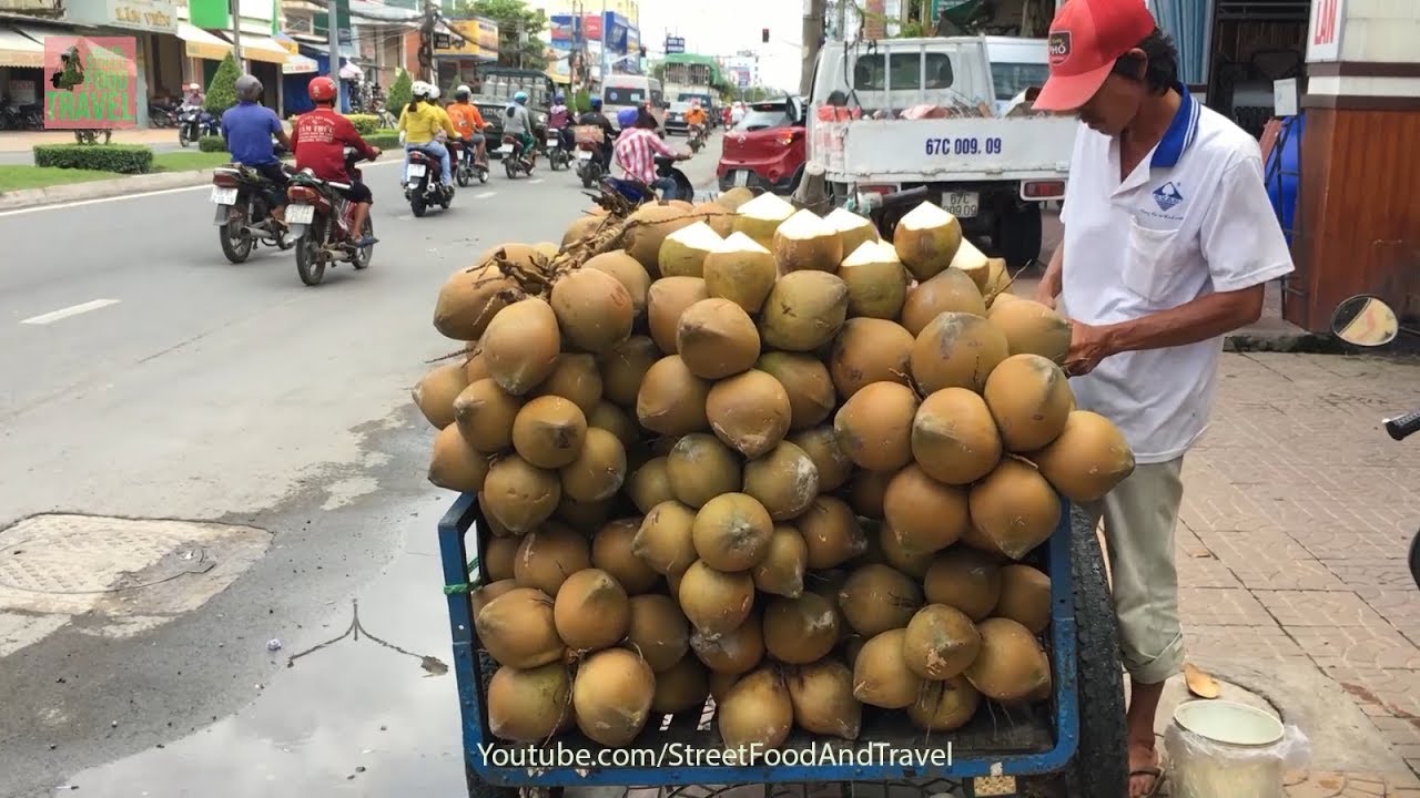 Coconut Cutting Skill - Street Food Vietnam 2018 | Street Food And Travel