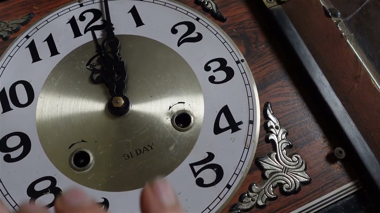 اصلاح ساعه الحائط الساعه تقدم الساعه تاخر اصلاح بندول ساعه الحائط اصلاح جرس ساعه الحائط