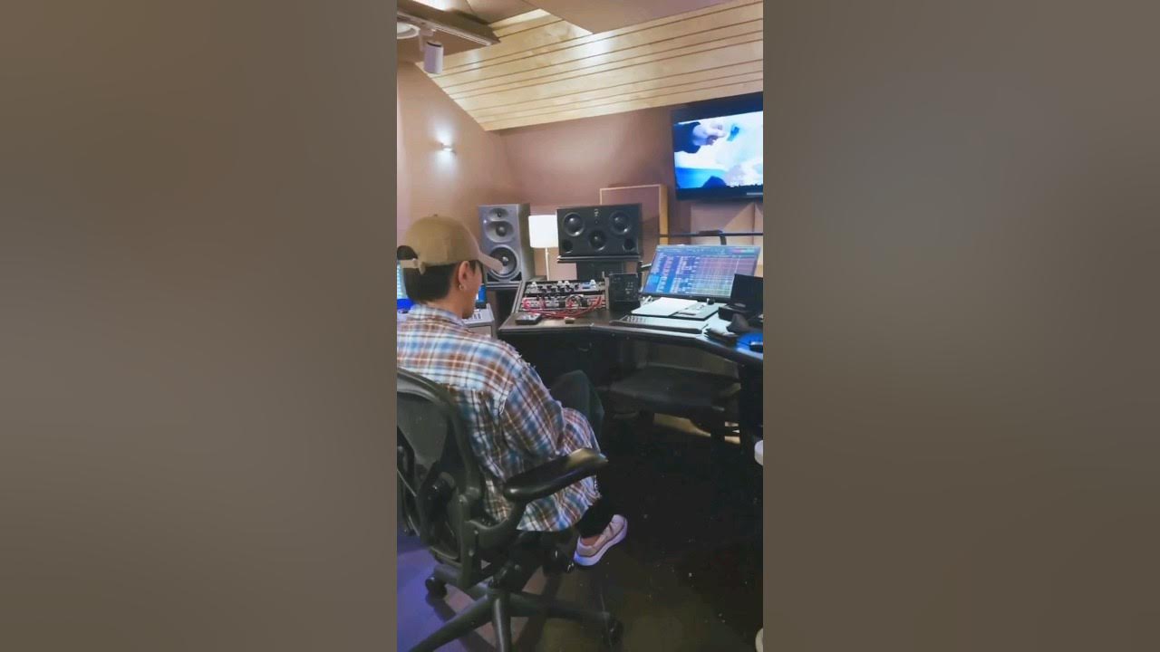 iKON's 잊어볼게 / Never Forget You By Main Composer and Lyricist Donghyuk 🎸 iKON's 잊어볼게 / Never Forget You By Main Composer and Lyricist Donghyuk 🎸