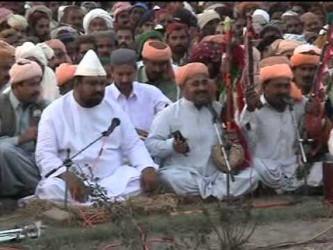 Urs of Sufi Shah Inayat Shaheed, 2012. Sain Sarfaraz Ali Shah and Sahib ...