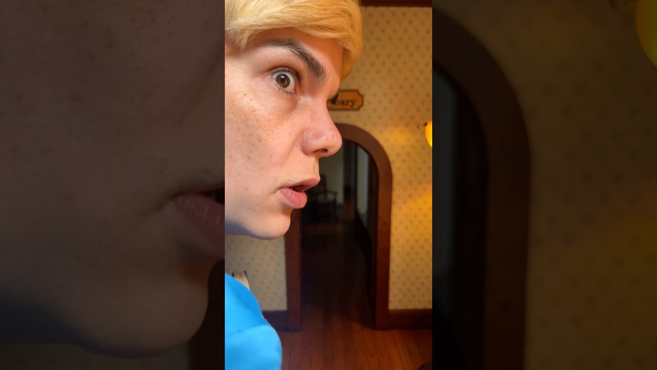 The giggling starts again at the Dollhouse 🏠 