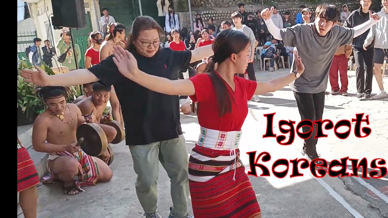 Koreans playing gongs at Pinsao NHS