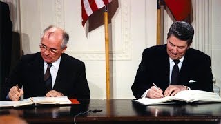 Ronald Reagan and Mikhail Gorbatchev sign Intermediate Range Nuclear Forces Treaty | 8 December 1987