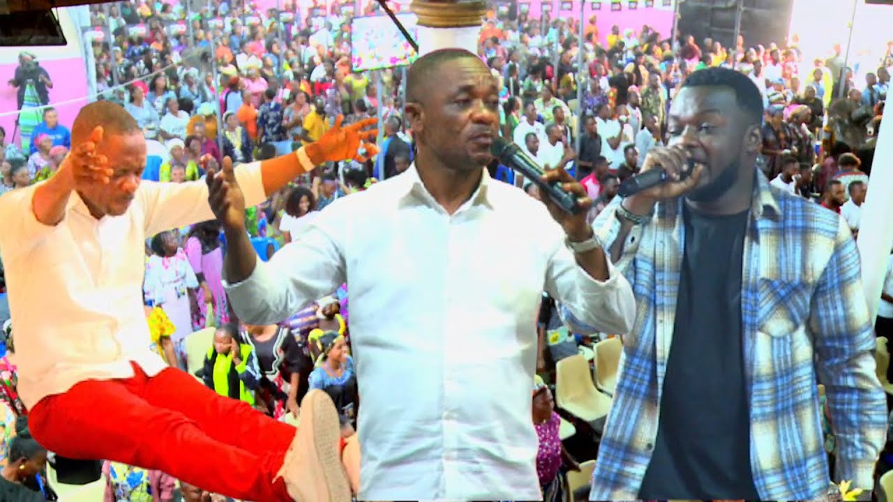 MOMENT DE PRIERE AVEC PASTEUR DE LA FOI ET Fr  EXAUCE KAFUTI