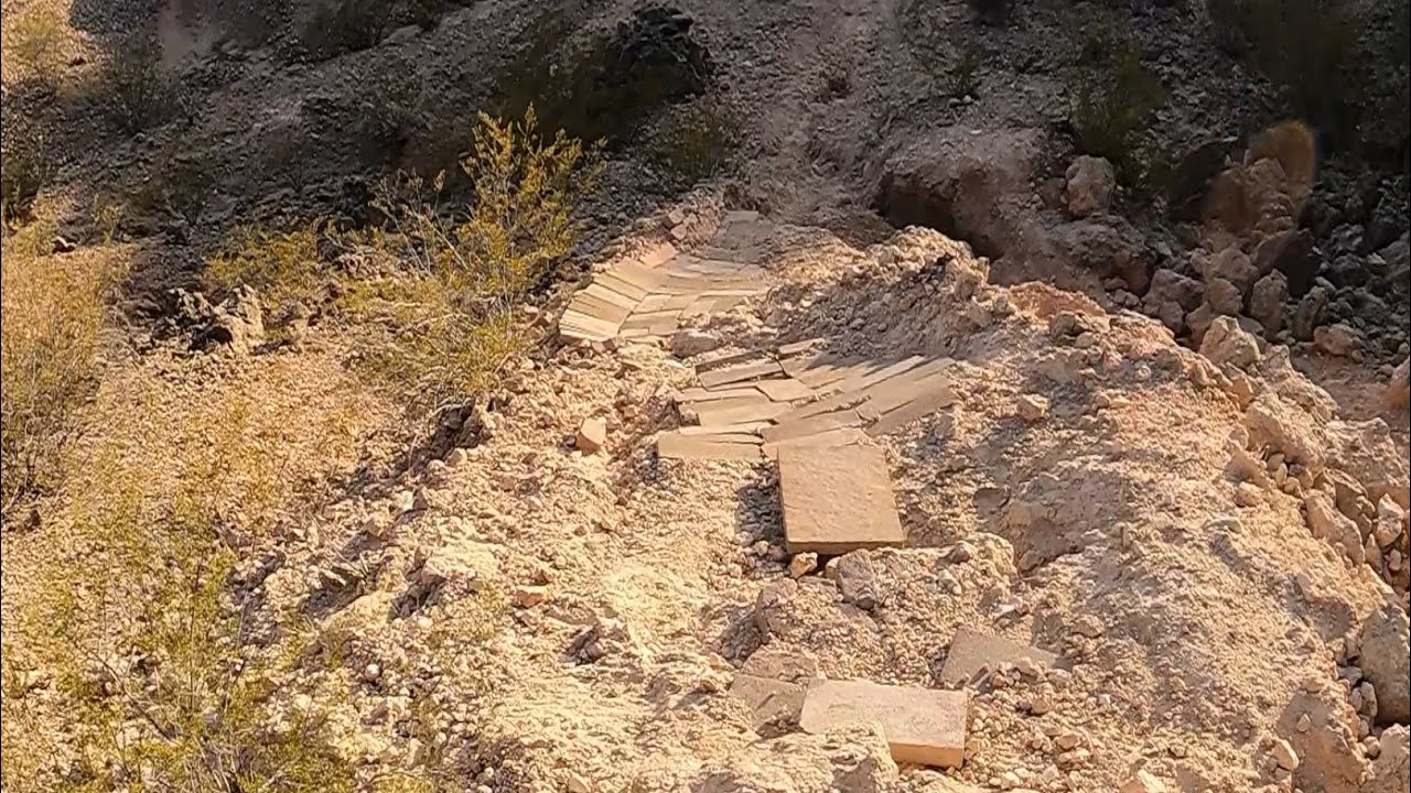 Rampage Line (double black diamond), sketchy drop!