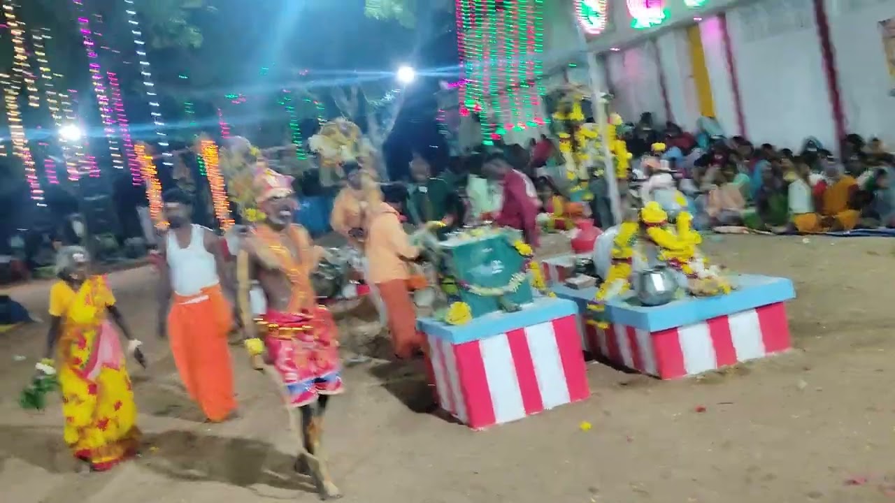 அருள் வந்த தருணம் ✨தவில் சத்தத்துக்கு ஆடும் பக்தர்கள் #SamyDance#SamyAatam#AmmanArul#TempleFestival