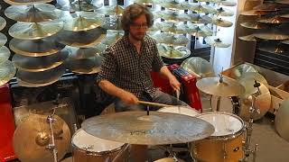 Quick Demo of Istanbul Agop 26(!) Ride w/ rivets