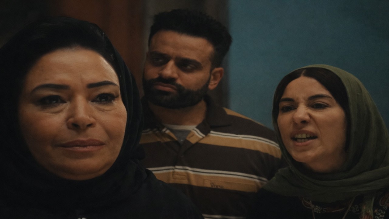 اخت عباس راحتلها بيتها في عزا بنتها و هزقتها و مشيت 😱  #أفراج