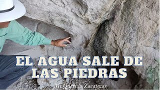 'DÍA Y NOCHE CAE UNA GOTA DE AGUA DE LAS PIEDRAS'