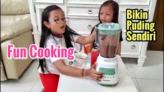 Fun Cooking bersama Pixel dan Rex, Koki Cilik Bikin Puding Coklat untuk Tugas Sekolah