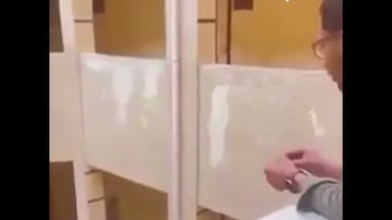 طالب مصري بكلية الشريعة يودع جامعته بتلاوة القران الكريم  #السابعة