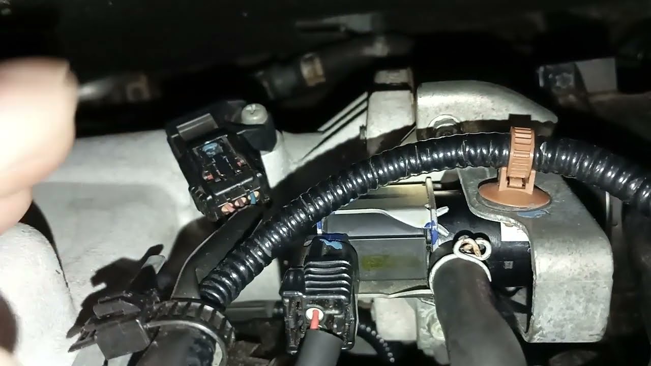 Troca da Válvula de purga do Cânister. Honda Fit 2013. Devido não estar funcionando.