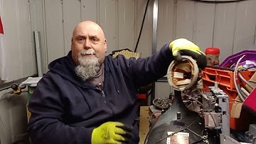 SCRAPPING OUT A OLD CRT COMPUTER MONITOR FOR COPPER