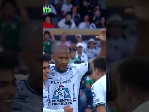 ¡GOLAZO DE PACHUCA! 🤪​ #shorts