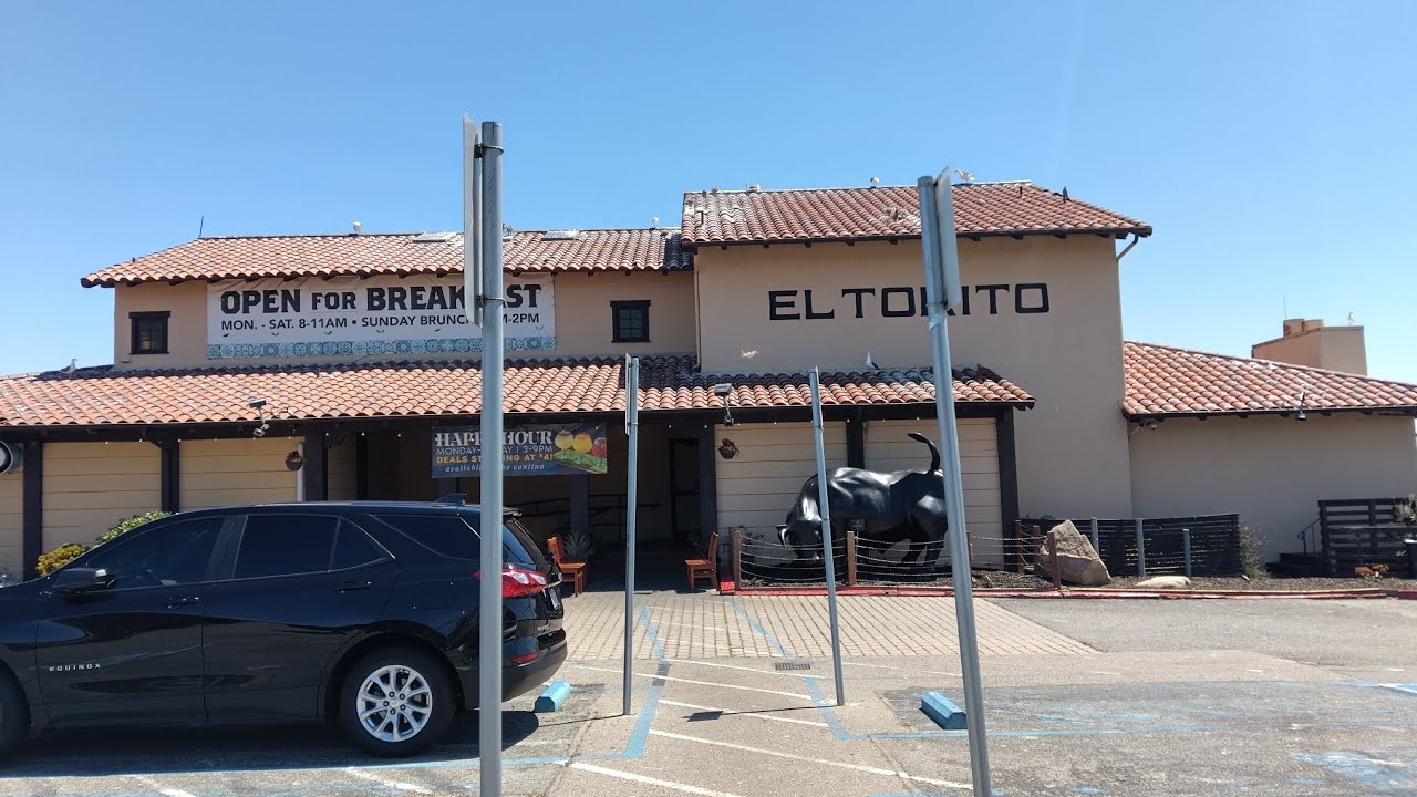 El Torito un buffet de comida mexicana en Monterey Ca - YouTube