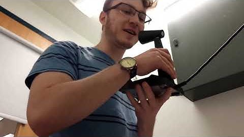 Playing the Hornpub Intro on the School Announcements