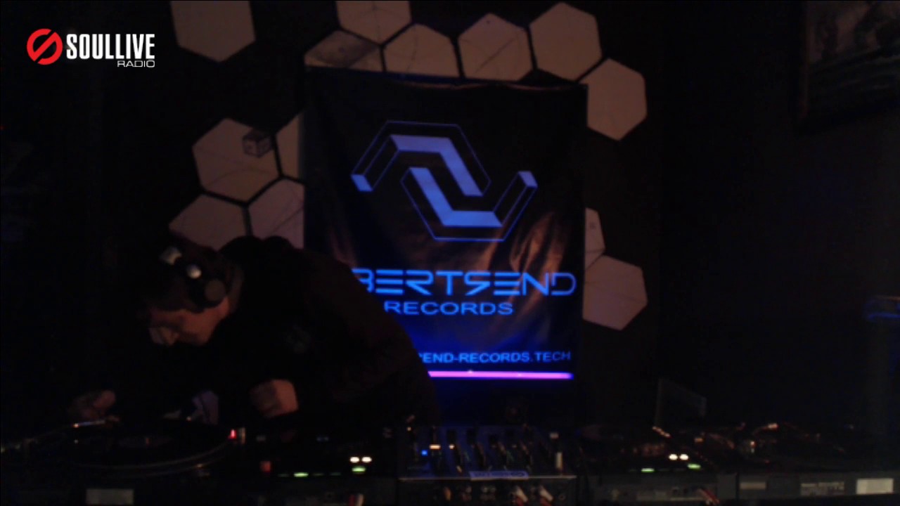 Ubertrend Showcase - Max Shremph (07.11.2016)