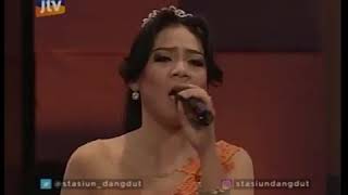 Putri Rahayu, Cinta Rahasia