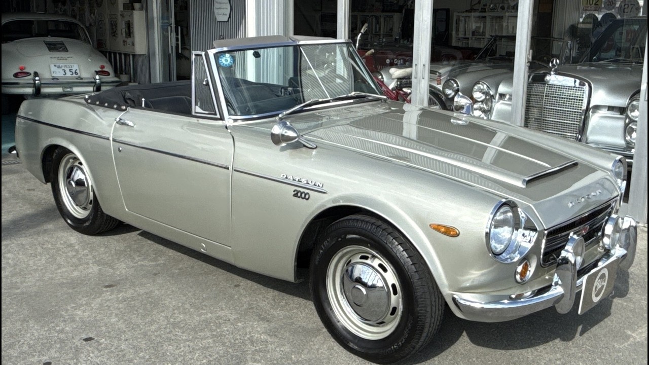 1967ｙDATSUN Fairlady SRL311 low winds　By　Bless