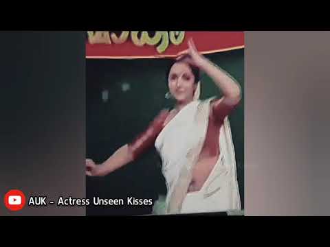Anu sithara hot navel  Actress navel  Malayalam actress hot  AUK   Actress Unseen Kisses