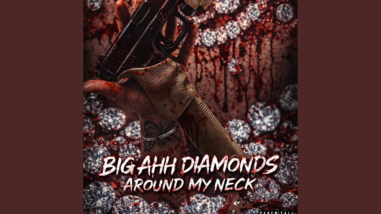 Big ahh diamonds around my Neck