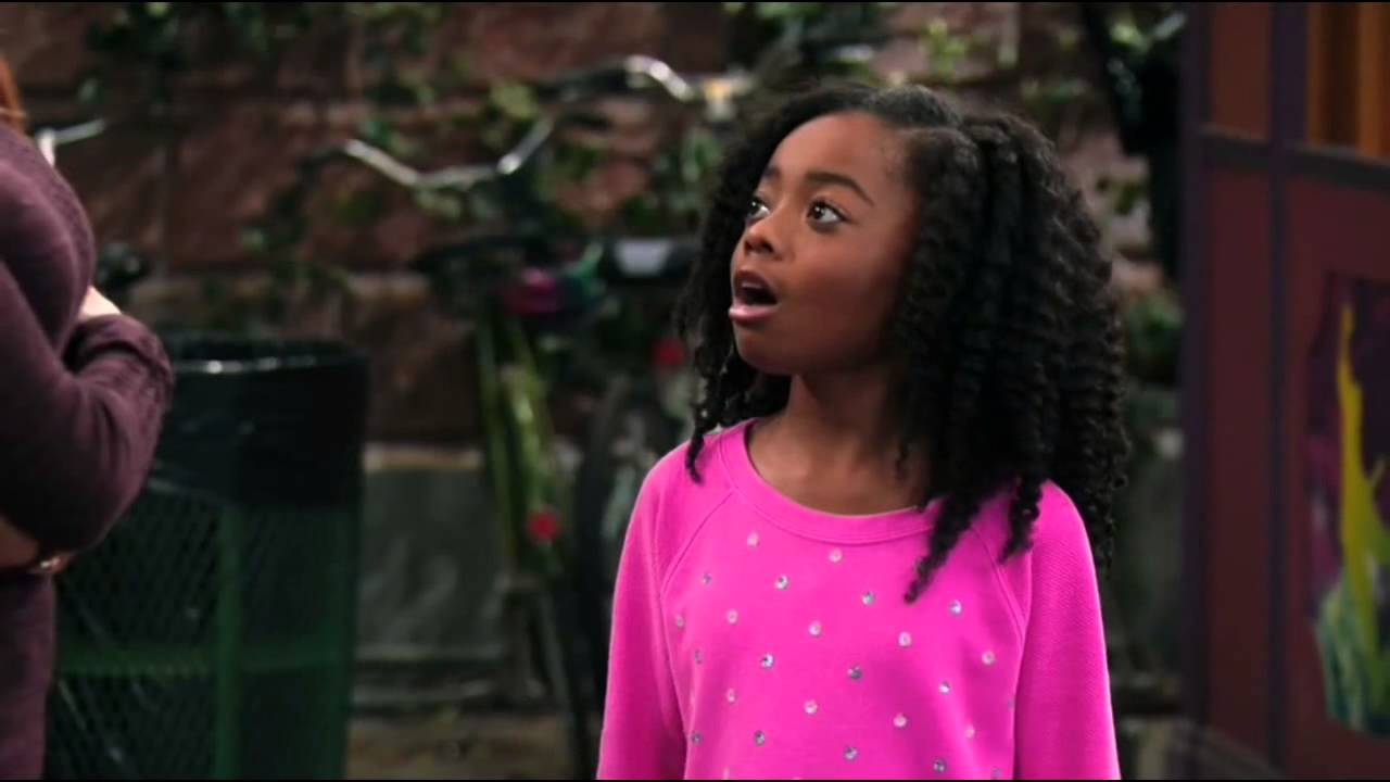 JESSIE | "From The White House to Our House" Sneak Peek - YouTube