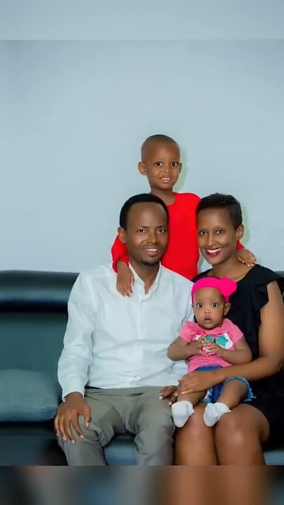 Wonderful Couple Aime & Sarah Family