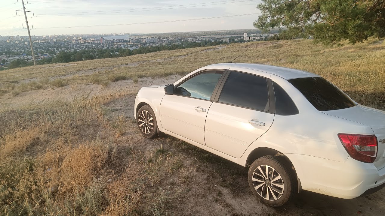  Лада Гранта фл седан. Установка камеры заднего вида 