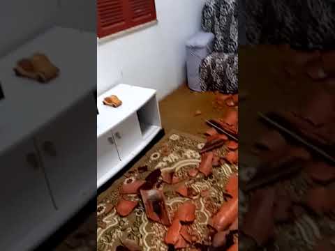 Tremor de terra em uma casa em São Miguel das Matas