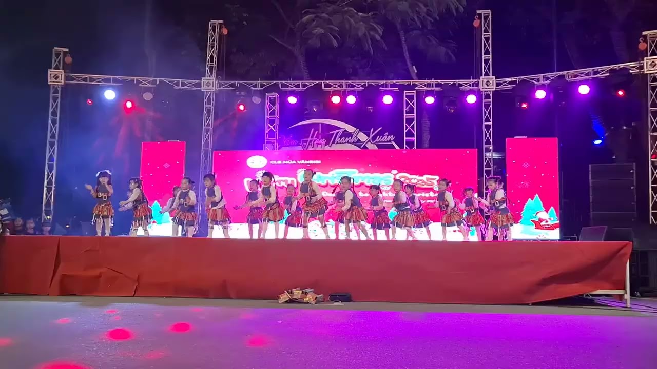 Nhảy Mashup Penguin + Pody Dody (k9 clb vanbibi)