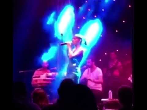 Yıldız Tilbe - Deliyim Aşkından (Unutamazsın Beni) Sahne İstanbul Bodrum 2015