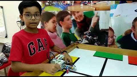 Lego EV3 Line follower Robot - Anay Shah - RFL Ahmedabad(8980172306)