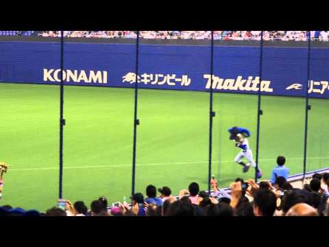 2013年10月5日　ナゴヤドーム　ドアラ復帰　バク転
