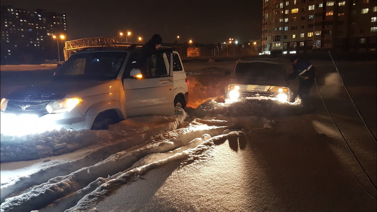 Уаз по глубокому снегу