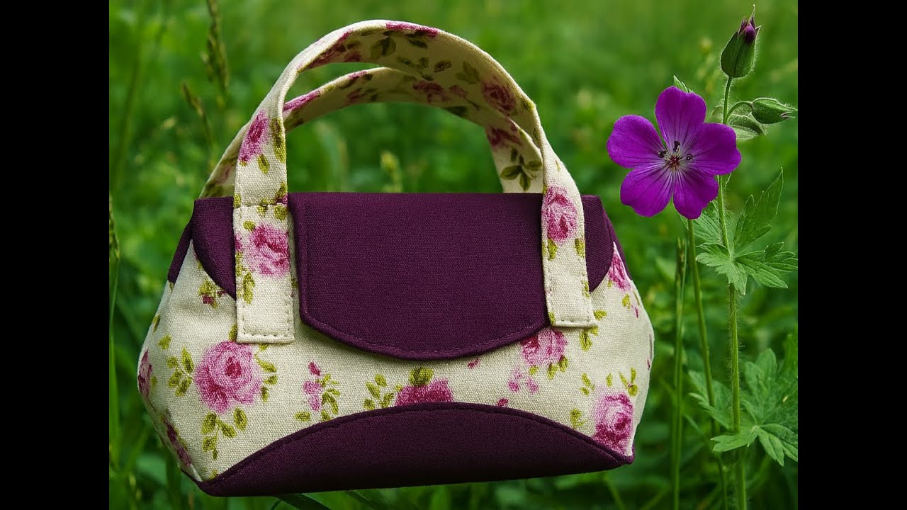 With two circles, a beautiful little bag is created.