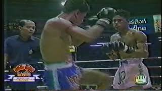 Hansuk Prasathinpanomrung vs Kasemlek Quality Gym | Golden Era Muay Thai from Lumpini Stadium